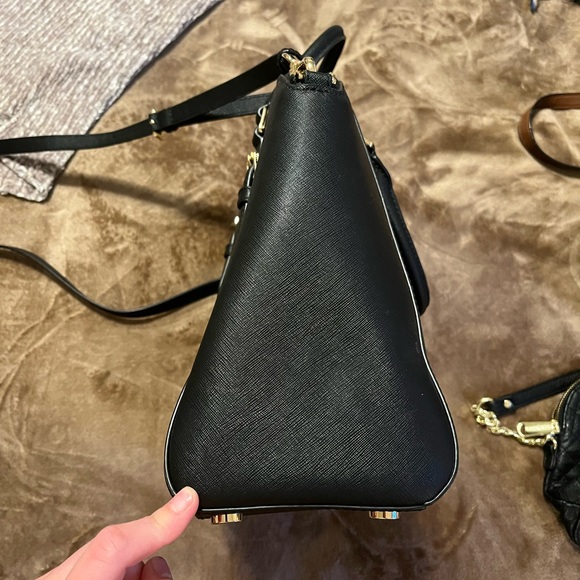 Michael Kors Selma Large Tote - Black Saffiano Leather - Picture 2 of 7